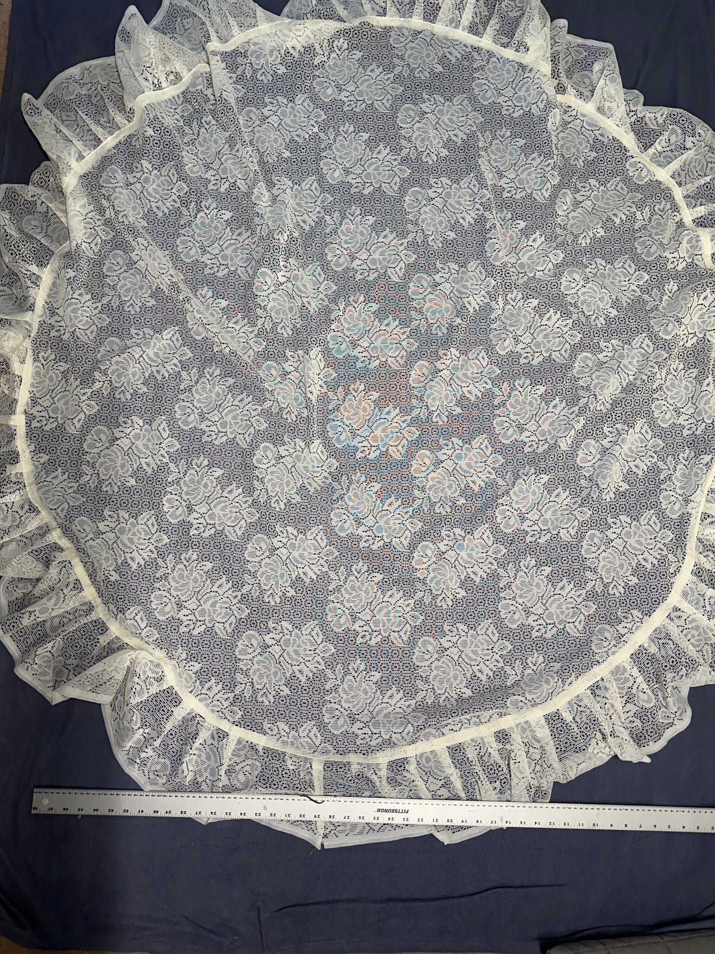4ft x 4ft Circle Floral Lace